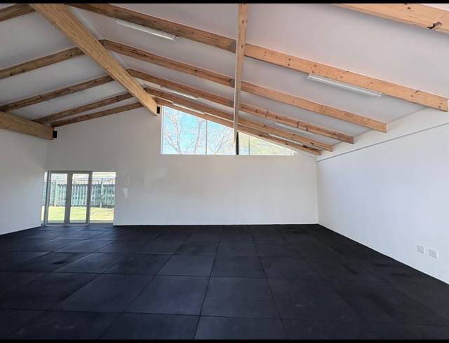 129M² OFFICE TO LET IN KYALAMI